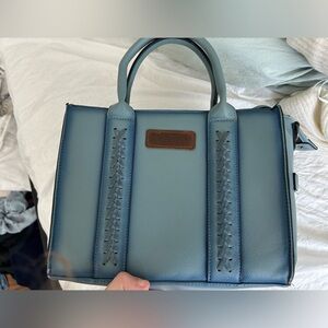 Wrangler bag, no marks or flaws